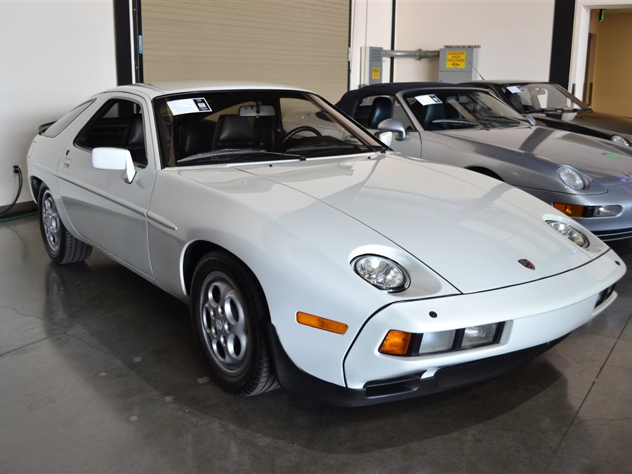 1981 Porsche 928 coupe