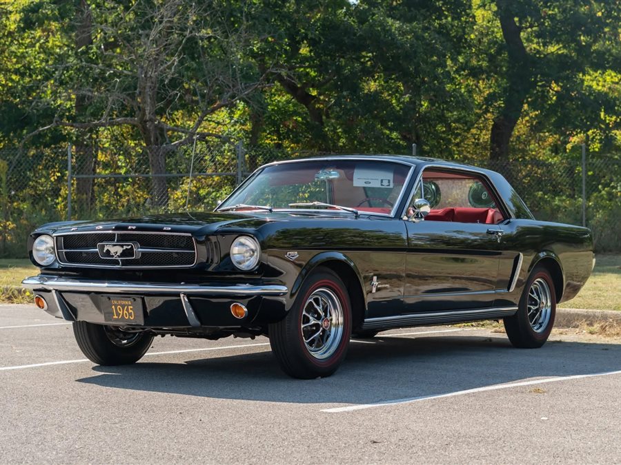 1965 Ford Mustang coupe