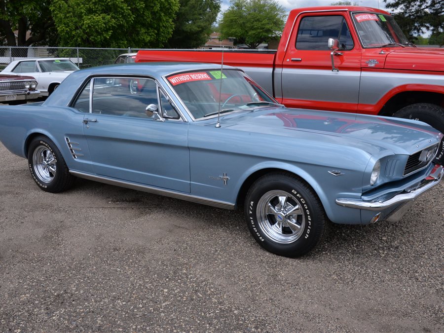 1966 Ford Mustang 2-dr hard top