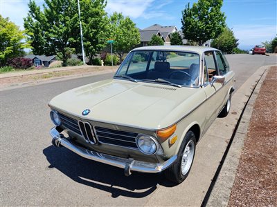 1971 BMW 2002 2-dr sedan