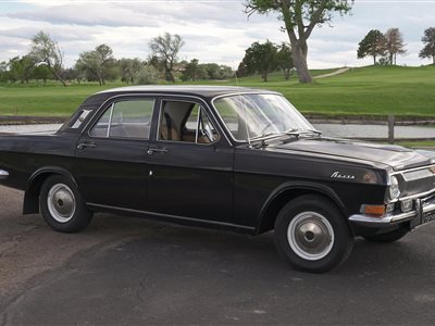 1981 GAZ M24 Volga sedan