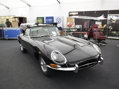 1961 Jaguar E-type flat-floor convertible
