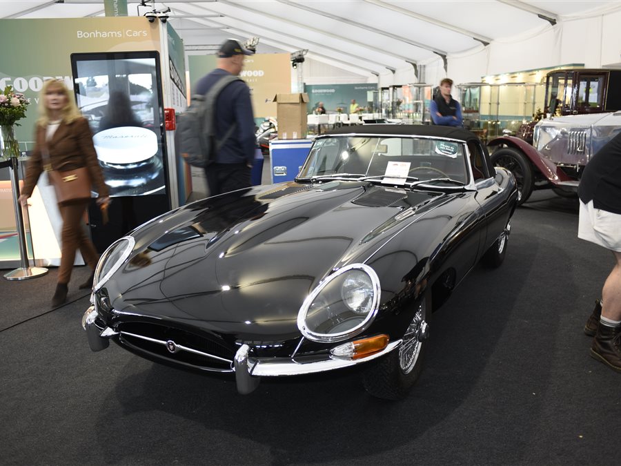 1961 Jaguar E-type flat-floor convertible