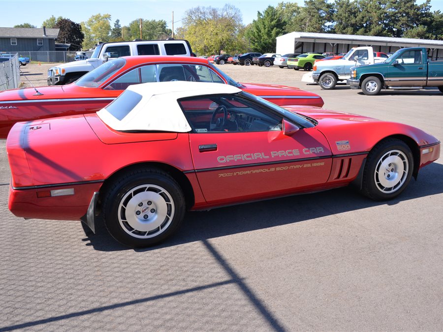 1986 Chevrolet Corvette Indy Pace Car edition convertible