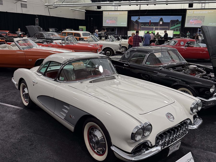 1960 Chevrolet Corvette convertible