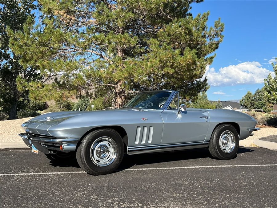 1965 Chevrolet Corvette convertible