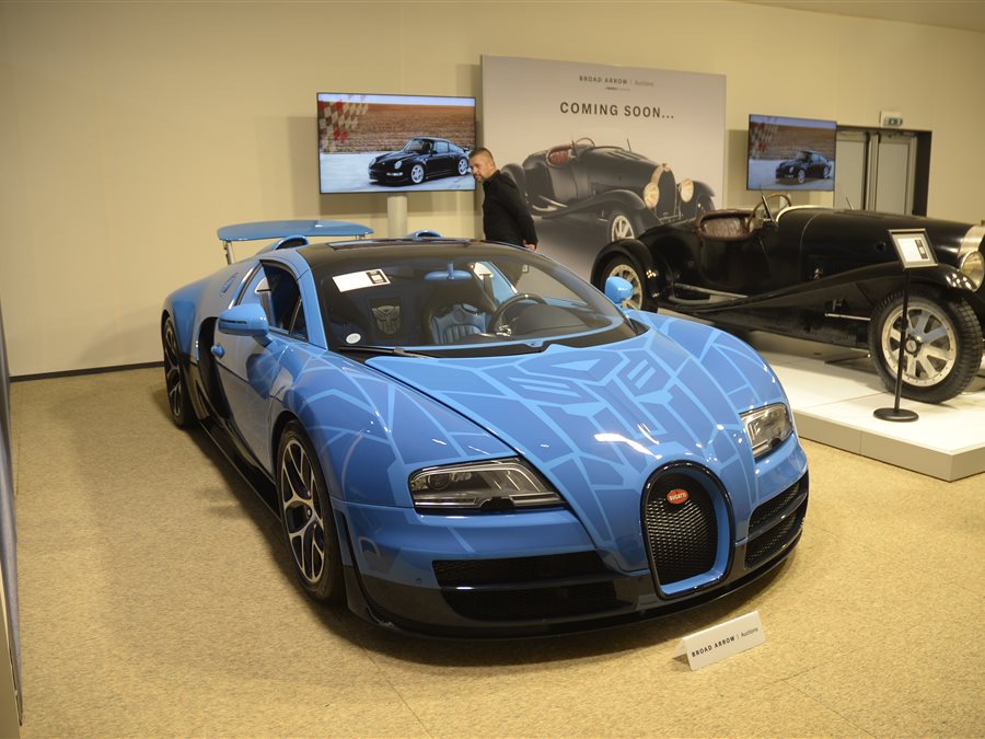 2015 Bugatti Veyron 16.4 Grand Sport Vitesse coupe