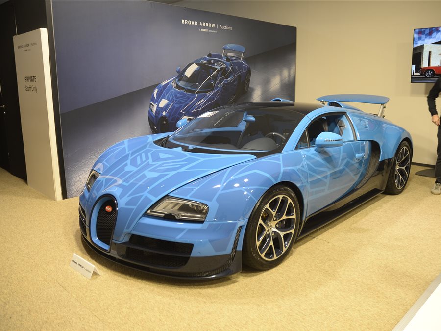 2015 Bugatti Veyron 16.4 Grand Sport Vitesse coupe