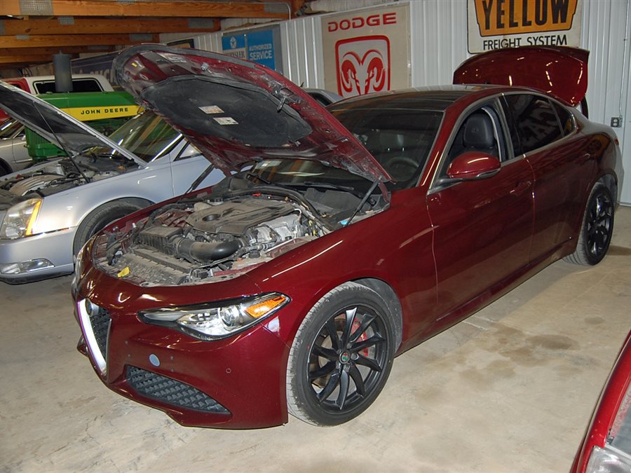 2017 Alfa Romeo Giulia Q4 sedan