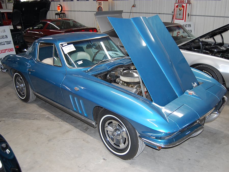 1966 Chevrolet Corvette coupe