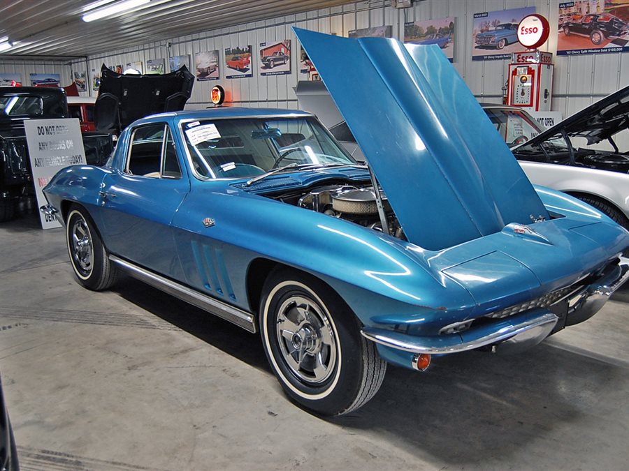 1966 Chevrolet Corvette coupe
