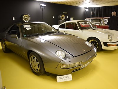 1990 Porsche 928 GT coupe