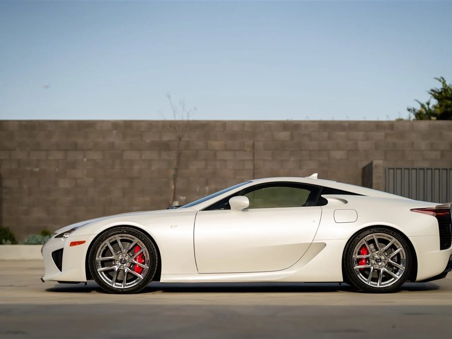 2012 Lexus LFA coupe