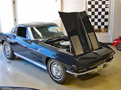 1963 Chevrolet Corvette split-window coupe