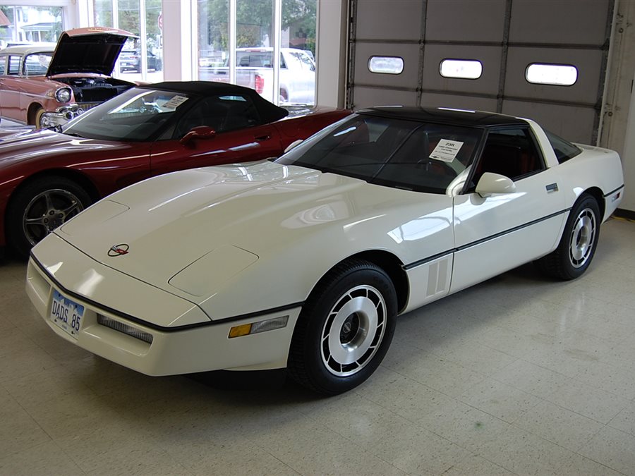 1985 Chevrolet Corvette coupe