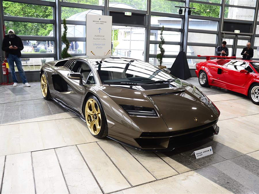 2022 Lamborghini Countach LPI 800-4 coupe