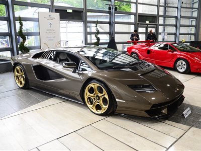 2022 Lamborghini Countach LPI 800-4 coupe
