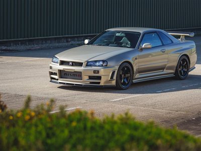 2001 Nissan Skyline GT-R M-Spec coupe