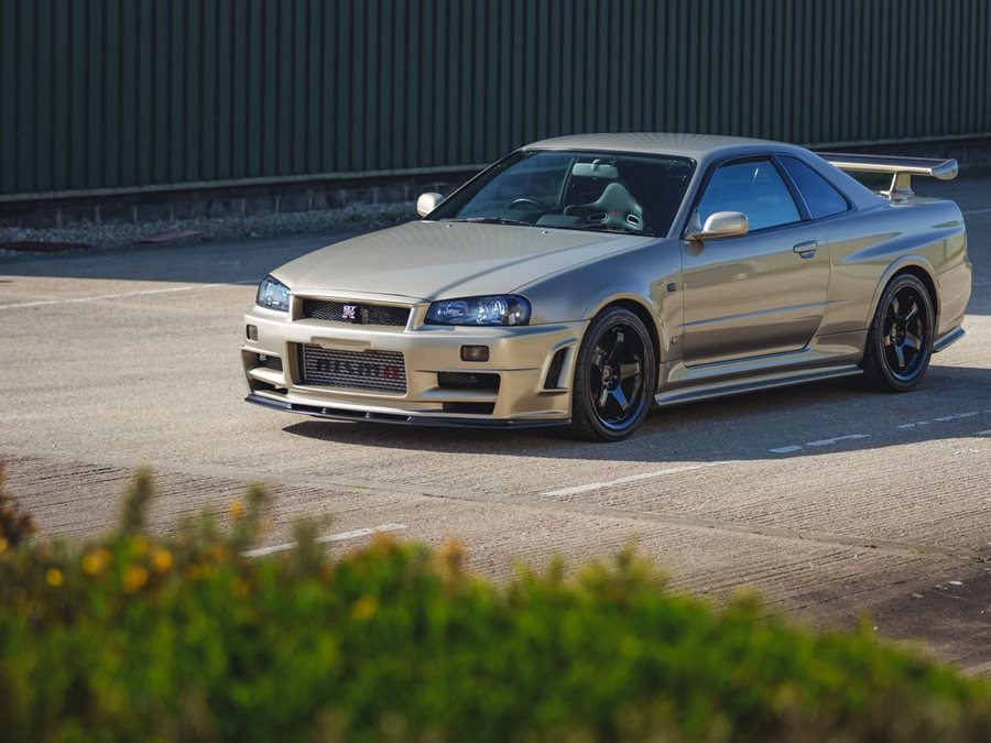 2001 Nissan Skyline GT-R M-Spec coupe
