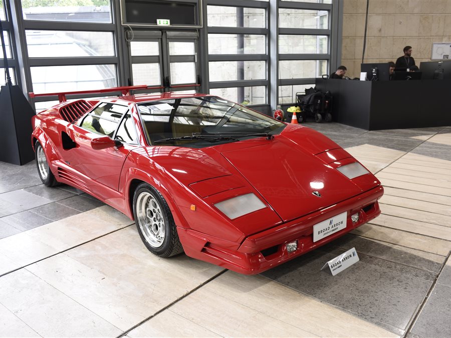 1988 Lamborghini Countach 25th Anniversary coupe