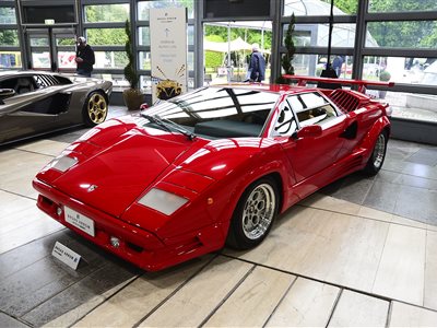 1988 Lamborghini Countach 25th Anniversary coupe