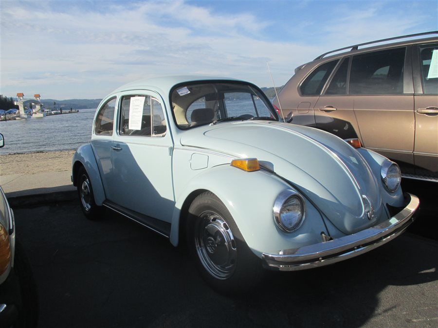 1973 Volkswagen Beetle 2-dr sedan