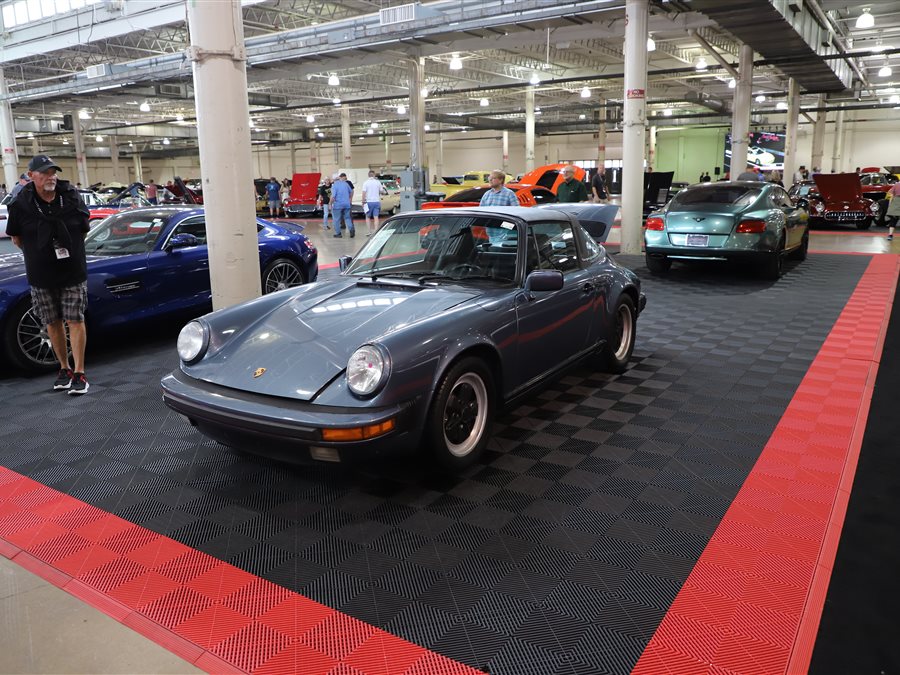 1988 Porsche 911 Carrera Commemorative Edition Targa