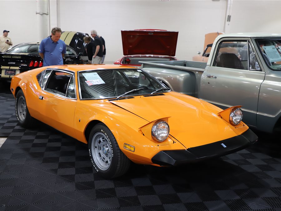 1973 DeTomaso Pantera coupe