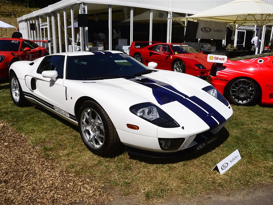 2005 Ford GT coupe