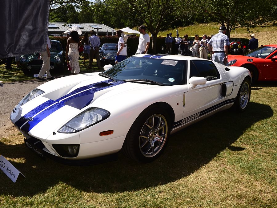 2005 Ford GT coupe