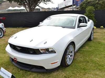 2011 Ford Mustang Boss 302R1 racer