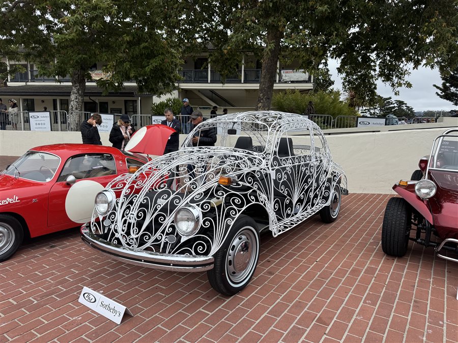 1970 Volkswagen Beetle 2-dr sedan